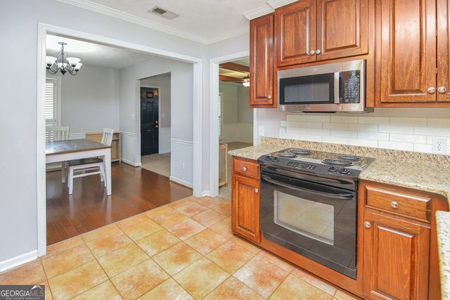 108 Meadownland Trail, Lagrange, GA 30240