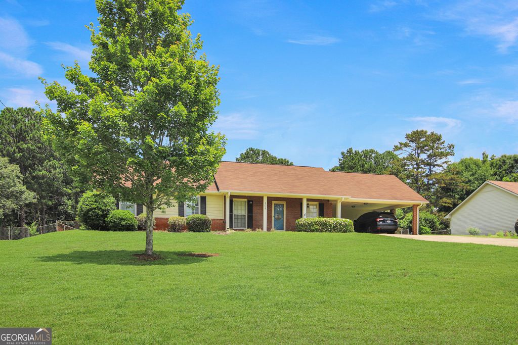 108 Meadownland Trail, Lagrange, GA 30240