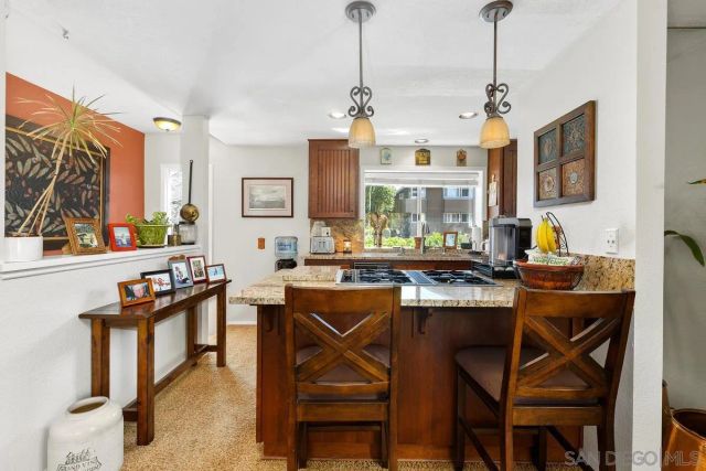 2520 Navarra Dr C, Carlsbad, CA 92009