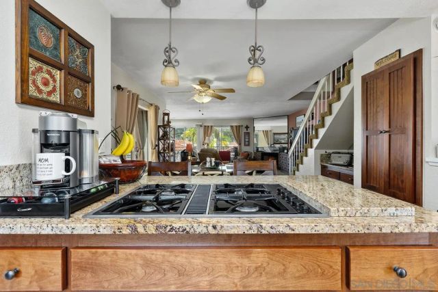2520 Navarra Dr C, Carlsbad, CA 92009