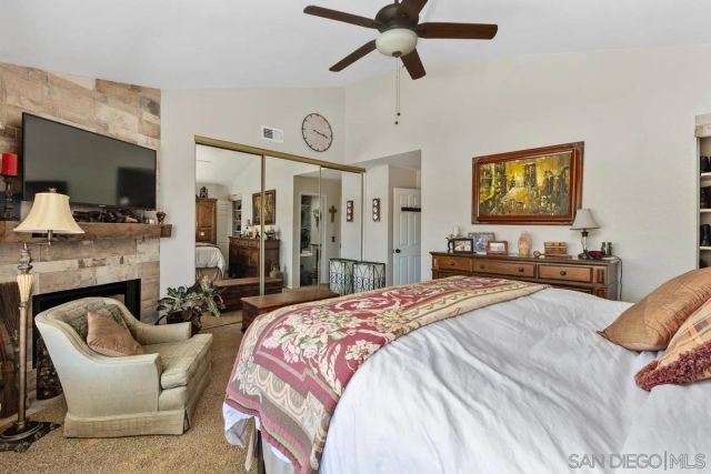 2520 Navarra Dr C, Carlsbad, CA 92009
