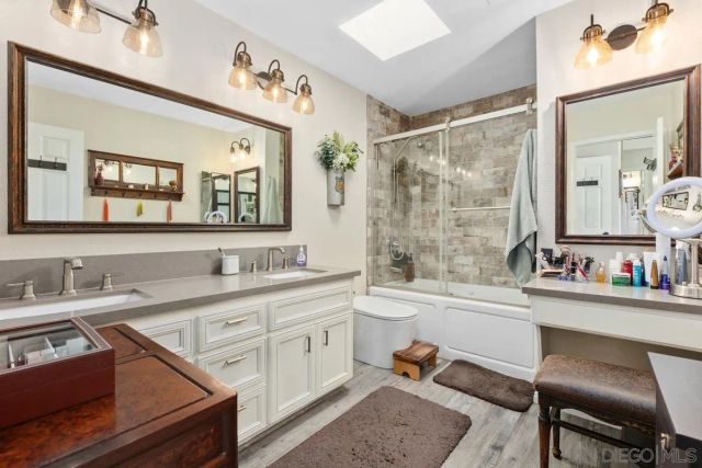 2520 Navarra Dr C, Carlsbad, CA 92009