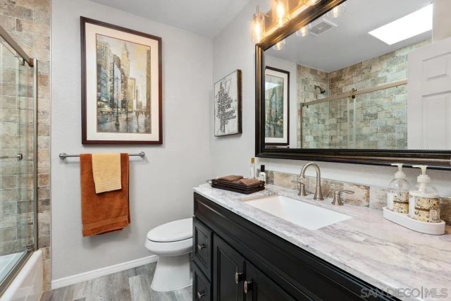 2520 Navarra Dr C, Carlsbad, CA 92009