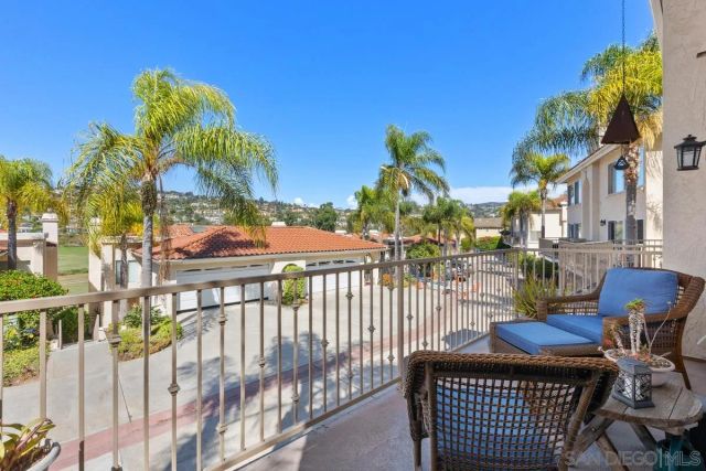 2520 Navarra Dr C, Carlsbad, CA 92009