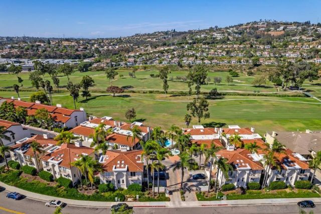 2520 Navarra Dr C, Carlsbad, CA 92009