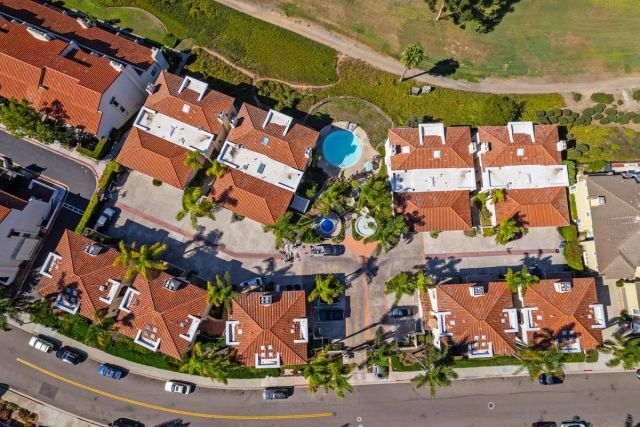 2520 Navarra Dr C, Carlsbad, CA 92009