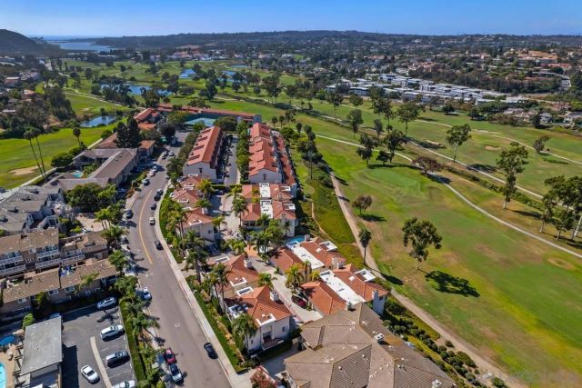 2520 Navarra Dr C, Carlsbad, CA 92009