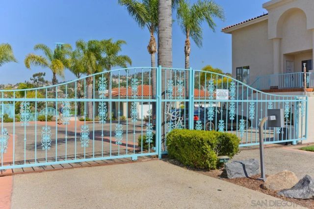 2520 Navarra Dr C, Carlsbad, CA 92009