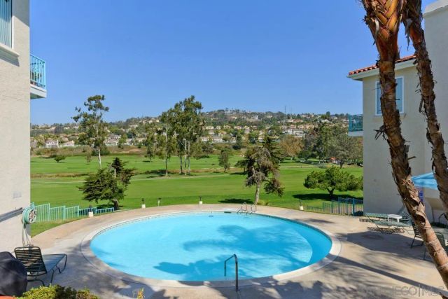2520 Navarra Dr C, Carlsbad, CA 92009