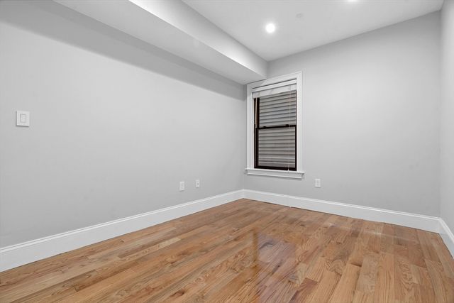 160 W Broadway 202, Boston, MA 02127