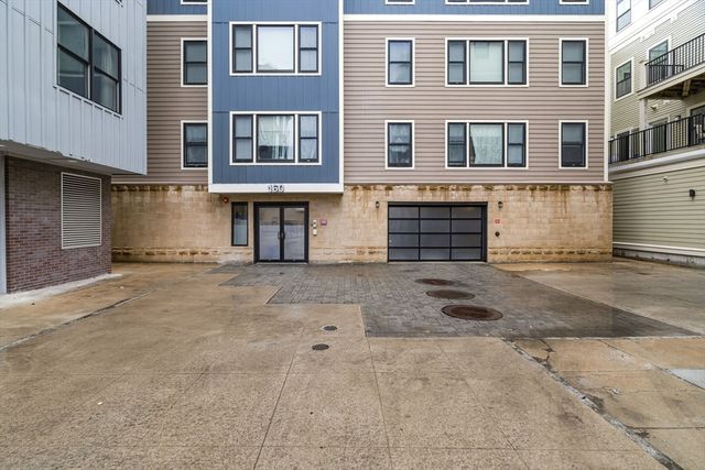 160 W Broadway 202, Boston, MA 02127