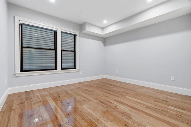 160 W Broadway 202, Boston, MA 02127