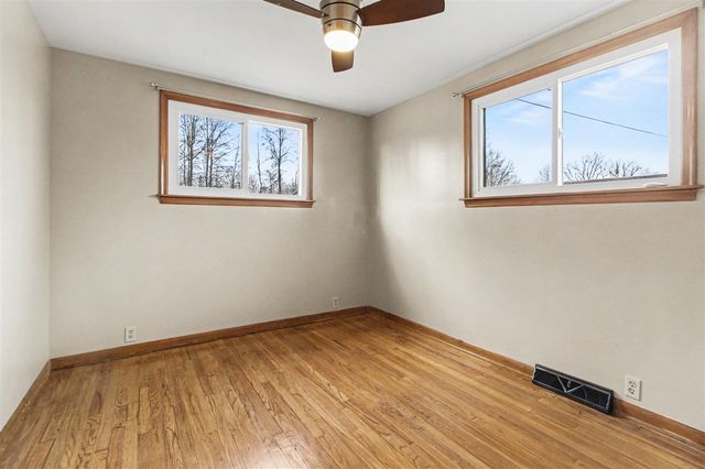 29025 King Road, Romulus, MI 48174