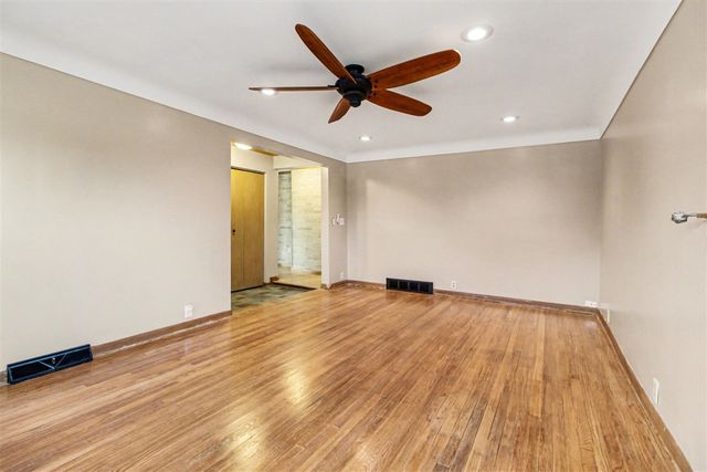 29025 King Road, Romulus, MI 48174