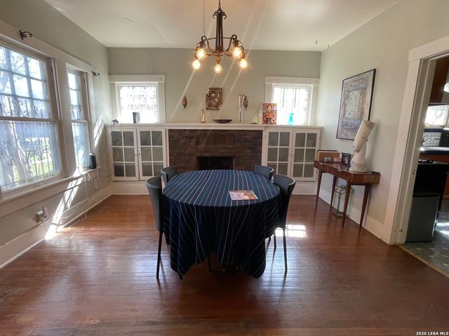 120 DELAWARE ST, San Antonio, TX 78210