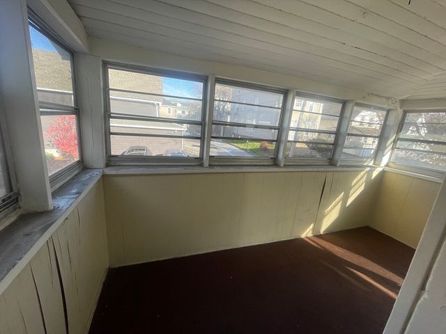 363 Shrewsbury 2, Worcester, MA 01604