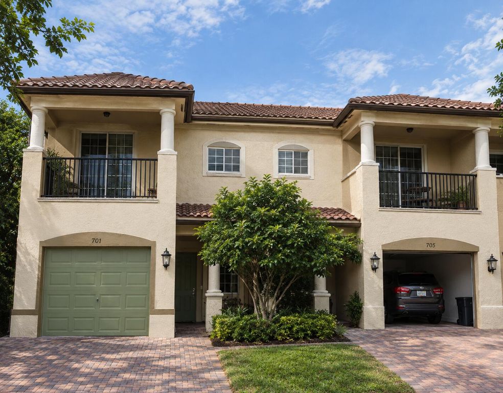 6282 S Military Trail 701, Lake Worth, FL 33463