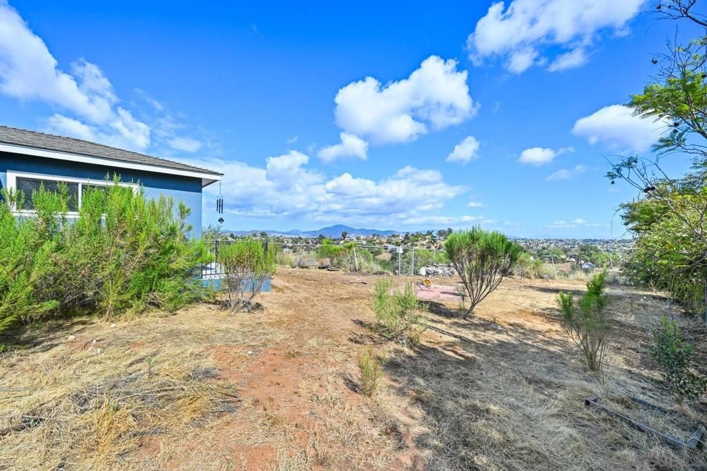 Image 23 of property listing at 1737 Republic, San Diego, CA 92114