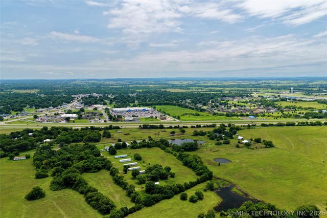 501 Floyd Beaird Road, Checotah, OK 74426