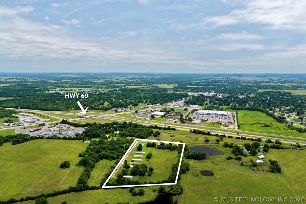 501 Floyd Beaird Road, Checotah, OK 74426