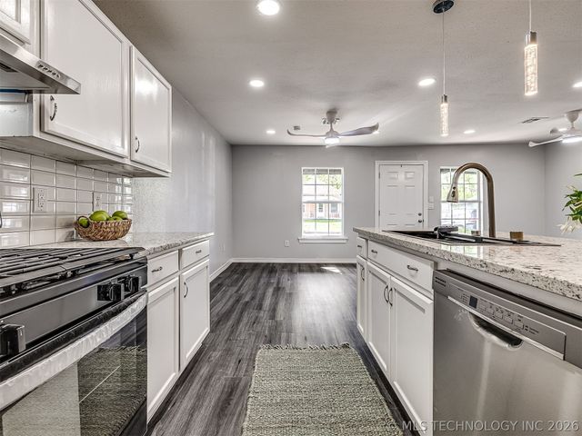 210 N Seminole Avenue, Bartlesville, OK 74003
