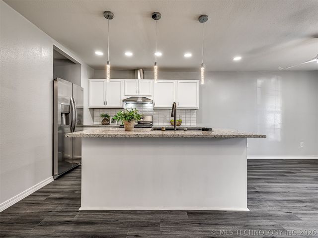 210 N Seminole Avenue, Bartlesville, OK 74003