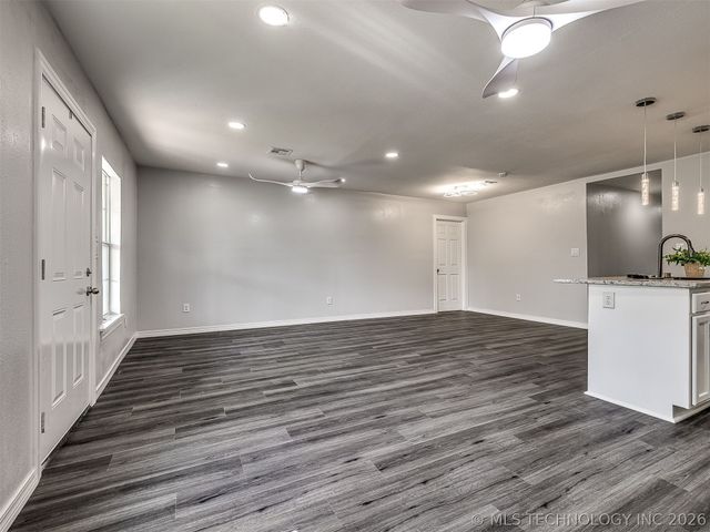 210 N Seminole Avenue, Bartlesville, OK 74003