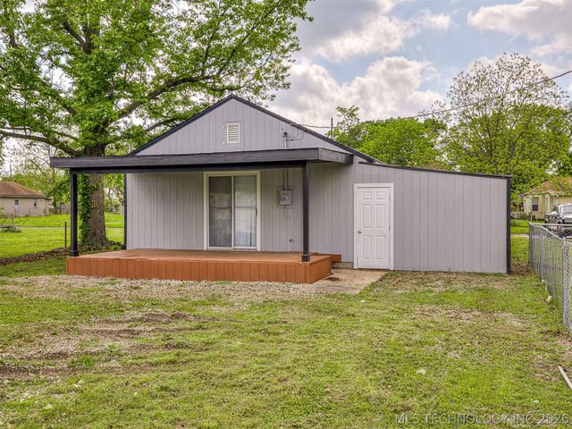 210 N Seminole Avenue, Bartlesville, OK 74003