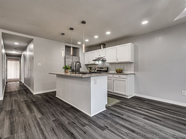 210 N Seminole Avenue, Bartlesville, OK 74003