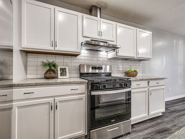 210 N Seminole Avenue, Bartlesville, OK 74003