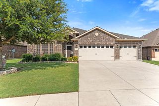 6911 Muirfield Drive, Arlington, TX 76001
