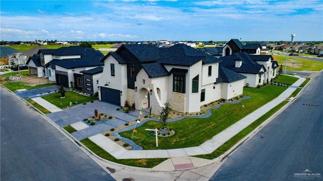 2700 E Giorgio Drive, Edinburg, TX 78542
