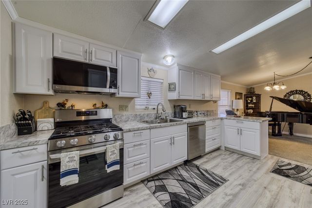 1671 Esquina Street, Laughlin, NV 89029