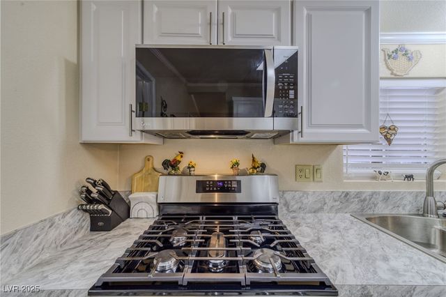 1671 Esquina Street, Laughlin, NV 89029