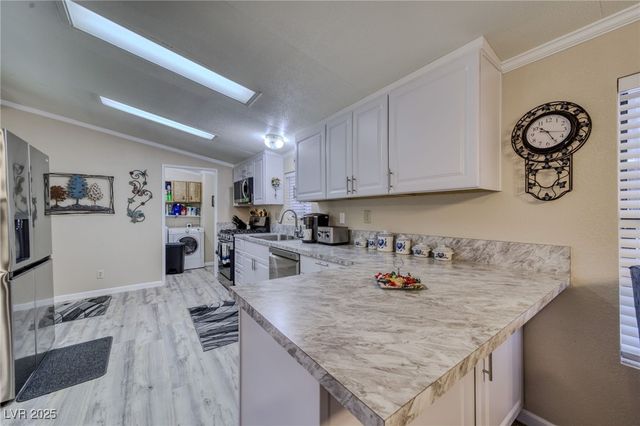 1671 Esquina Street, Laughlin, NV 89029