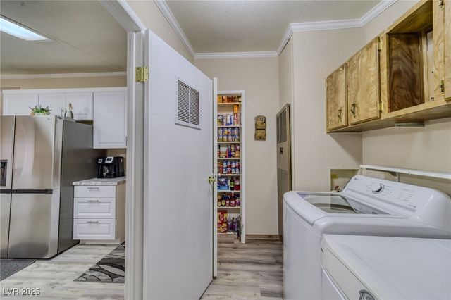 1671 Esquina Street, Laughlin, NV 89029