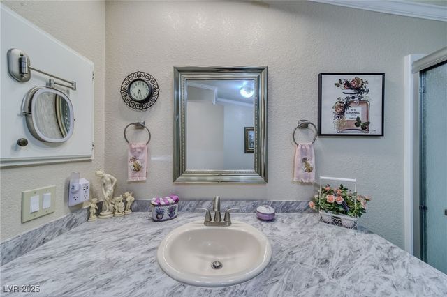 1671 Esquina Street, Laughlin, NV 89029