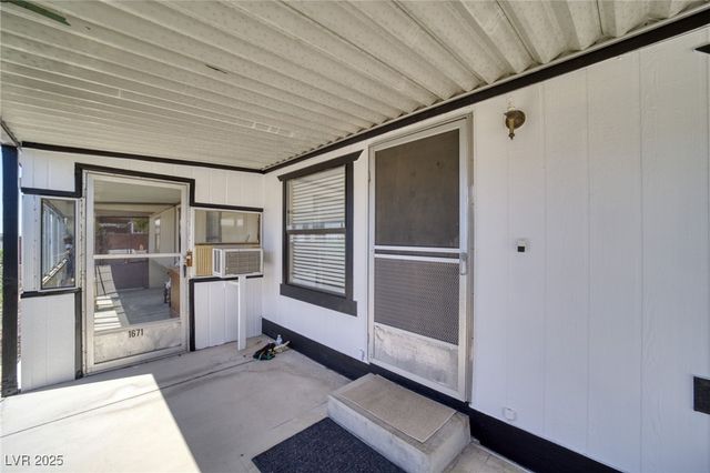 1671 Esquina Street, Laughlin, NV 89029