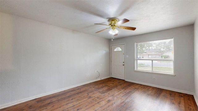 412 University Oaks Boulevard, College Station, TX 77840