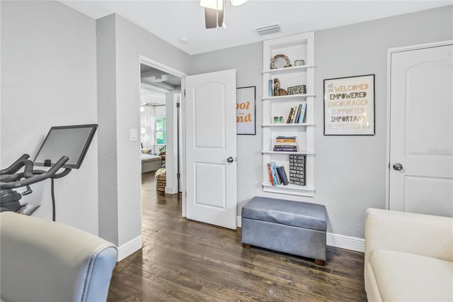 2444 32ND AVENUE N, St Petersburg, FL 33713