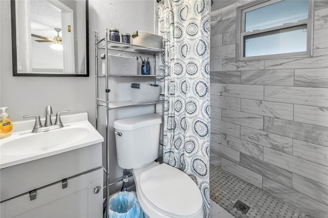 2444 32ND AVENUE N, St Petersburg, FL 33713