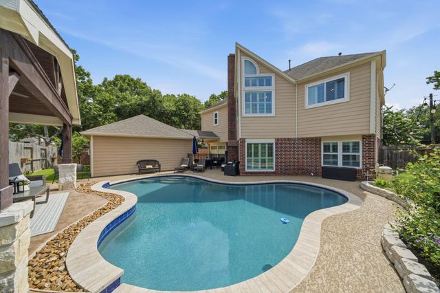 2211 Crimson Cove Court, League City, TX 77573