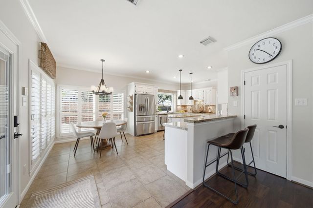 2211 Crimson Cove Court, League City, TX 77573