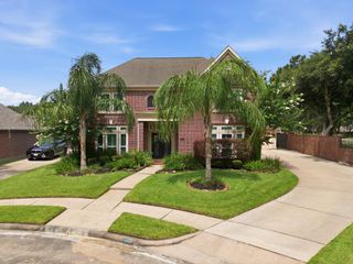 2211 Crimson Cove Court, League City, TX 77573