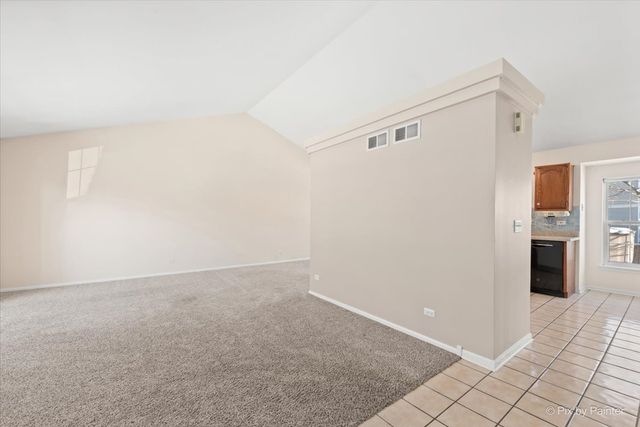 353 Juniper Lane, South Elgin, IL 60177