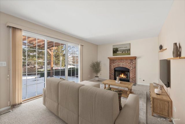 353 Juniper Lane, South Elgin, IL 60177