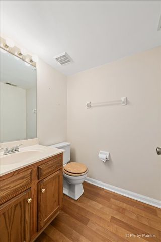 353 Juniper Lane, South Elgin, IL 60177