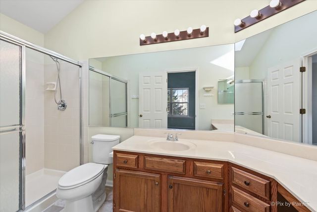 353 Juniper Lane, South Elgin, IL 60177