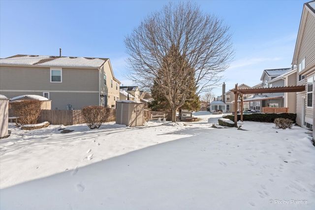 353 Juniper Lane, South Elgin, IL 60177