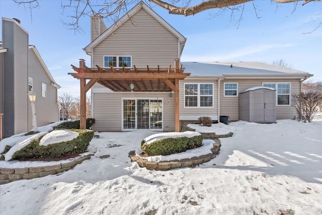 353 Juniper Lane, South Elgin, IL 60177